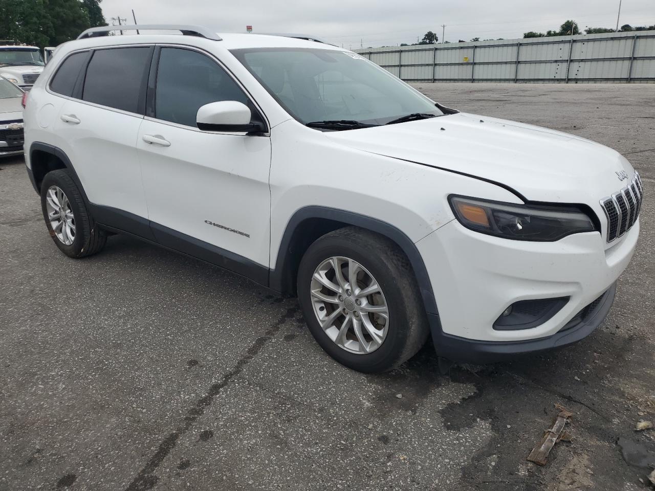 2019 Jeep Cherokee Latitude - Image 4