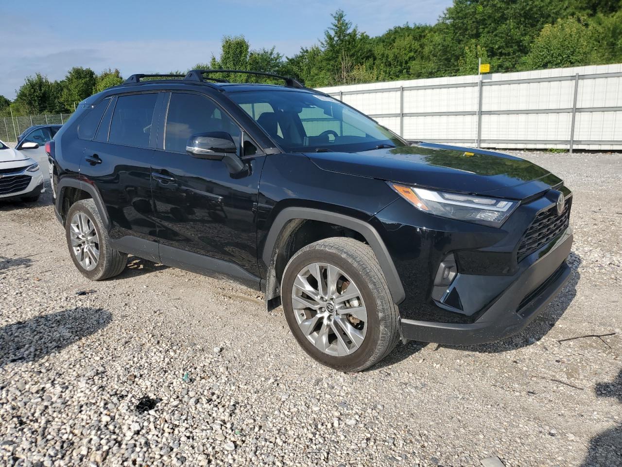 2024 Toyota Rav4 Xle Premium - Image 4