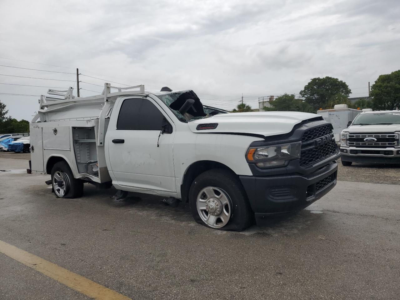 2024 Ram 2500 Tradesman - Фото 4