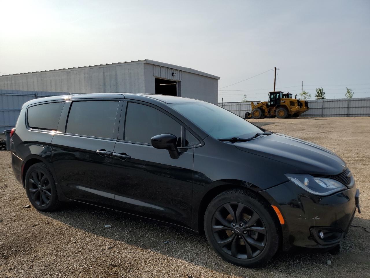 2019 Chrysler Pacifica Touring Plus - Фото 4