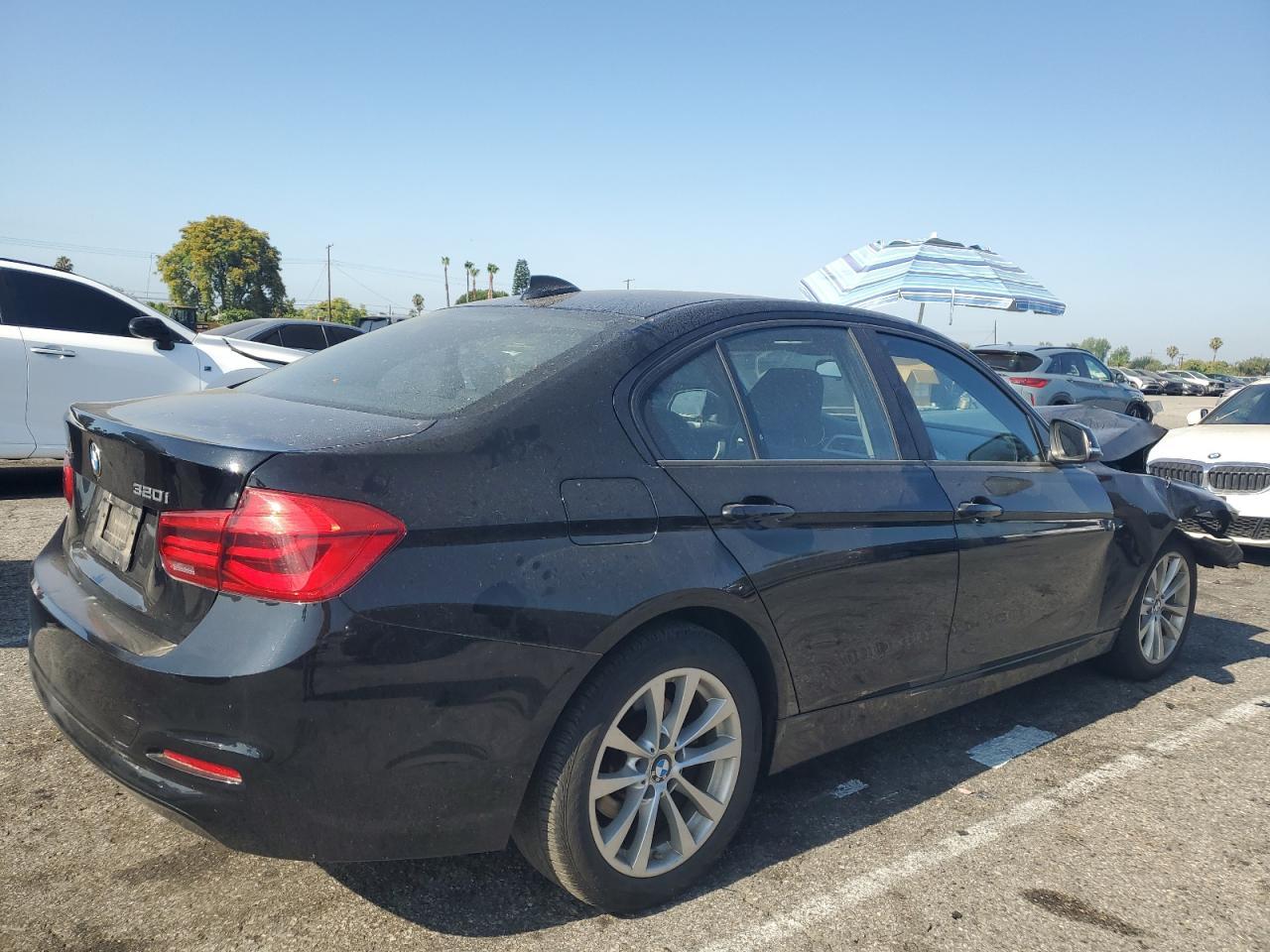 2017 BMW 320 Xi - Image 3