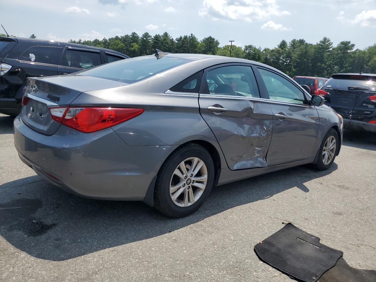 2012 Hyundai Sonata Gls - Image 3