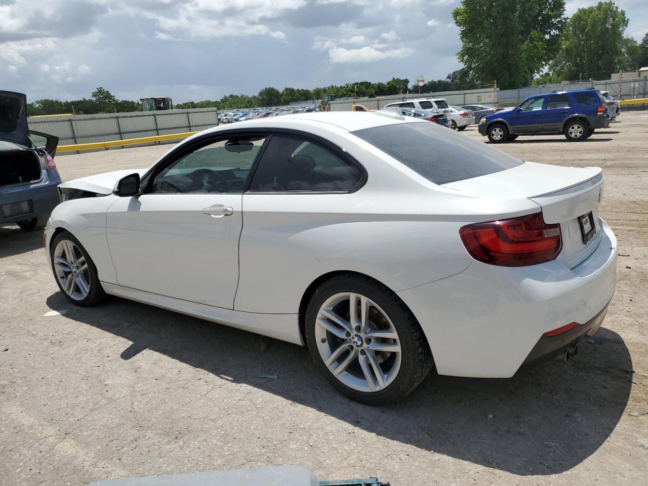 2016 BMW 228 I Sulev - Image 2