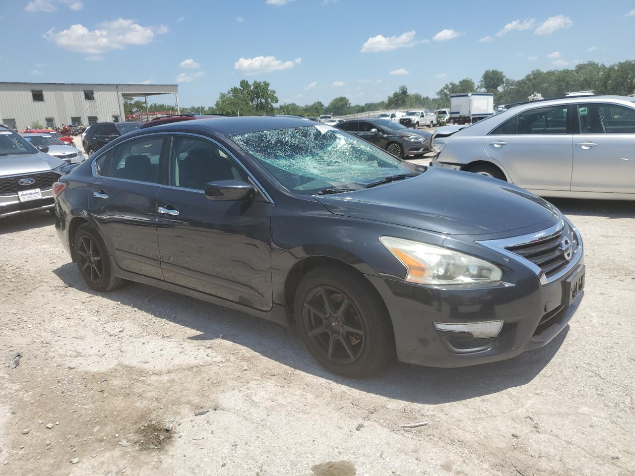 2015 Nissan Altima 2.5 - Image 4