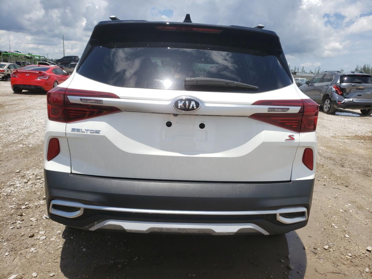 2021 Kia Seltos S - Фото 6