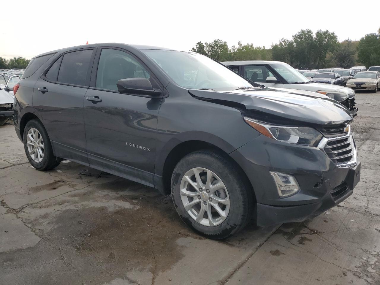 2021 Chevrolet Equinox Ls - Фото 4