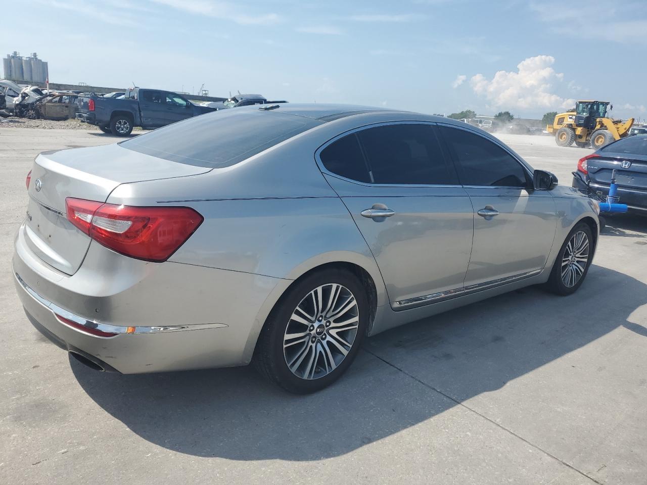 2015 Kia Cadenza Premium - Фото 3