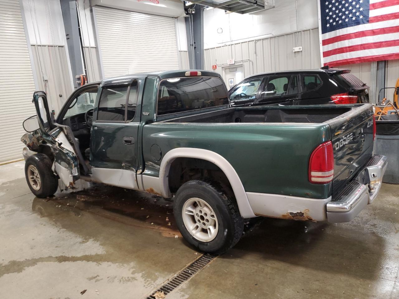 2000 Dodge Dakota Quad - Image 2