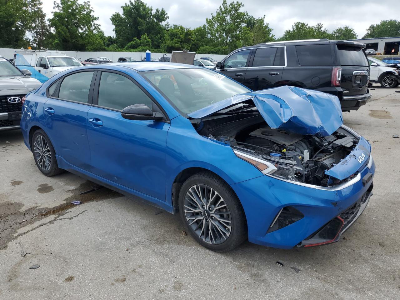 2022 Kia Forte Gt Line - Фото 4