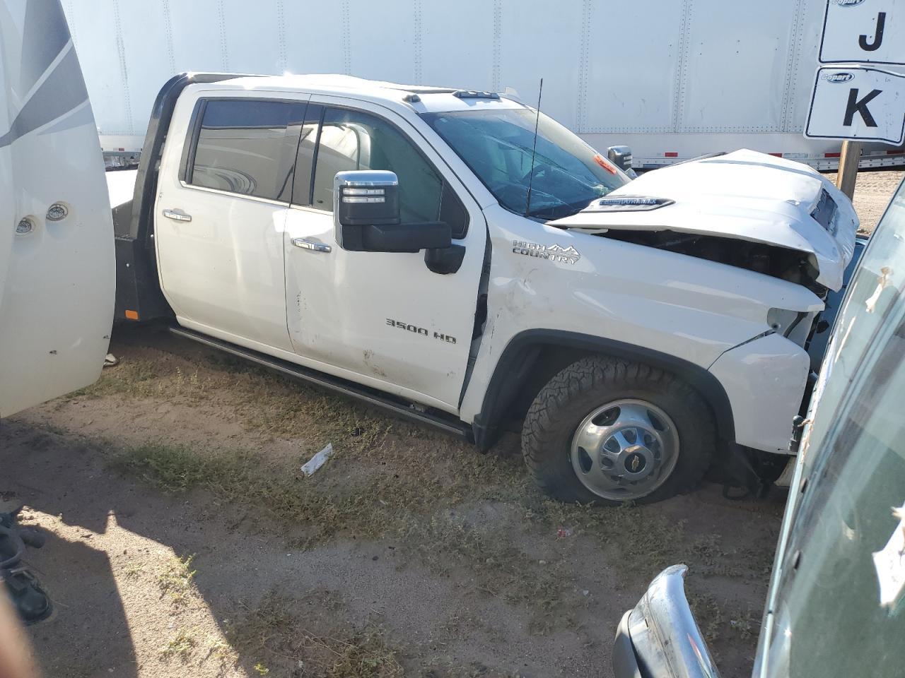 2022 Chevrolet Silverado K3500 High Country - Фото 4