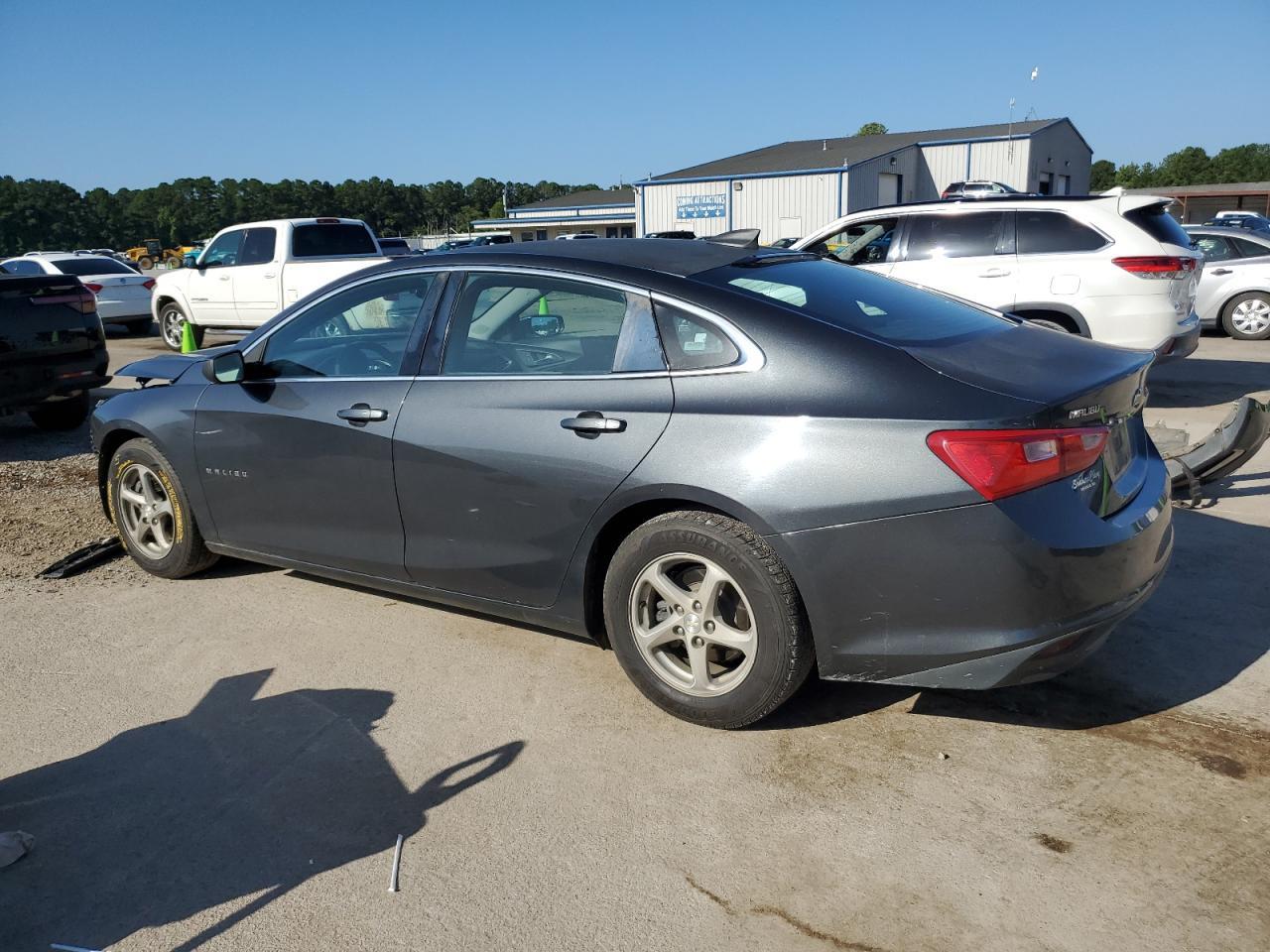 2017 Chevrolet Malibu Ls - Фото 2