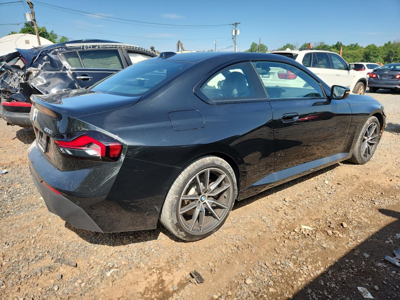 2024 BMW 230Xi - Фото 3