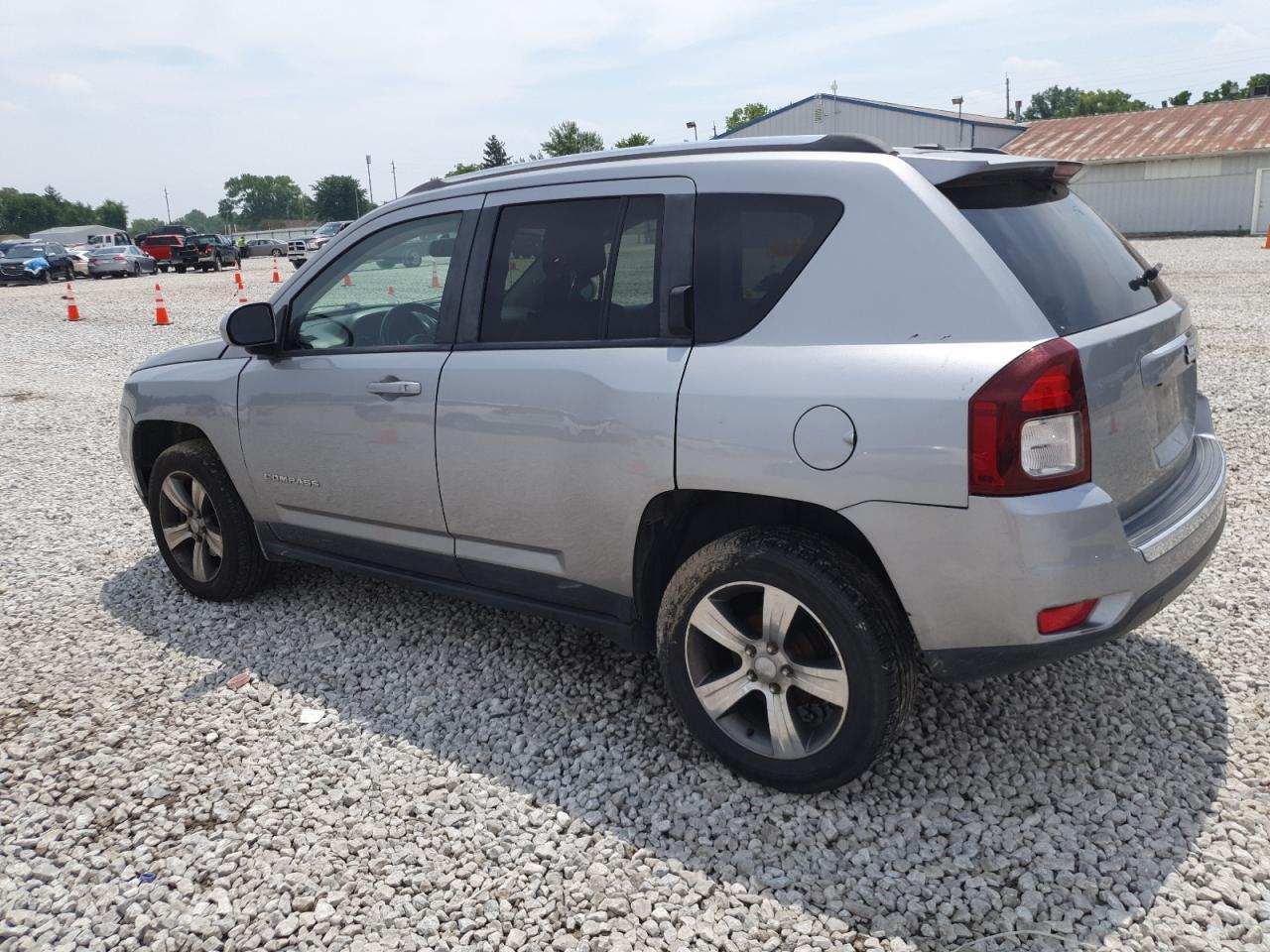 2016 Jeep Compass Latitude - Image 2