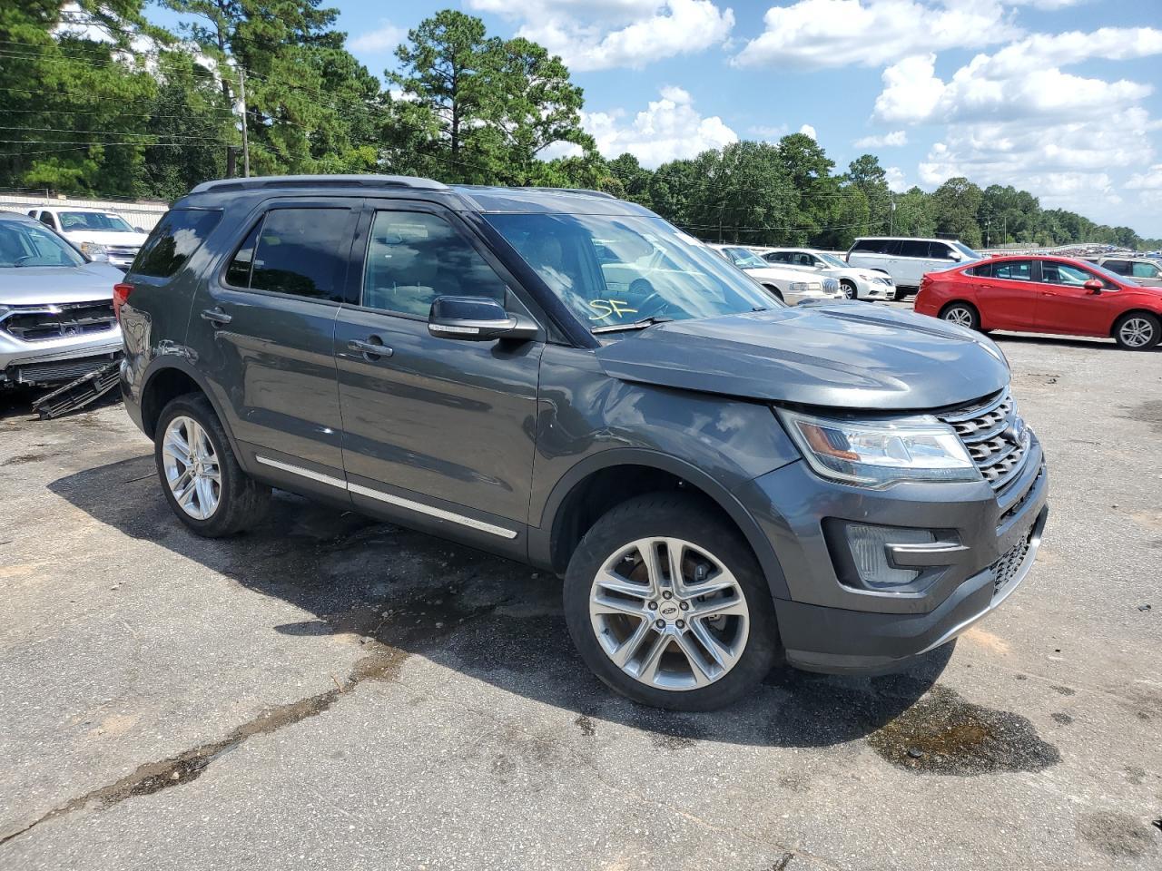 2016 Ford Explorer Xlt - Image 4