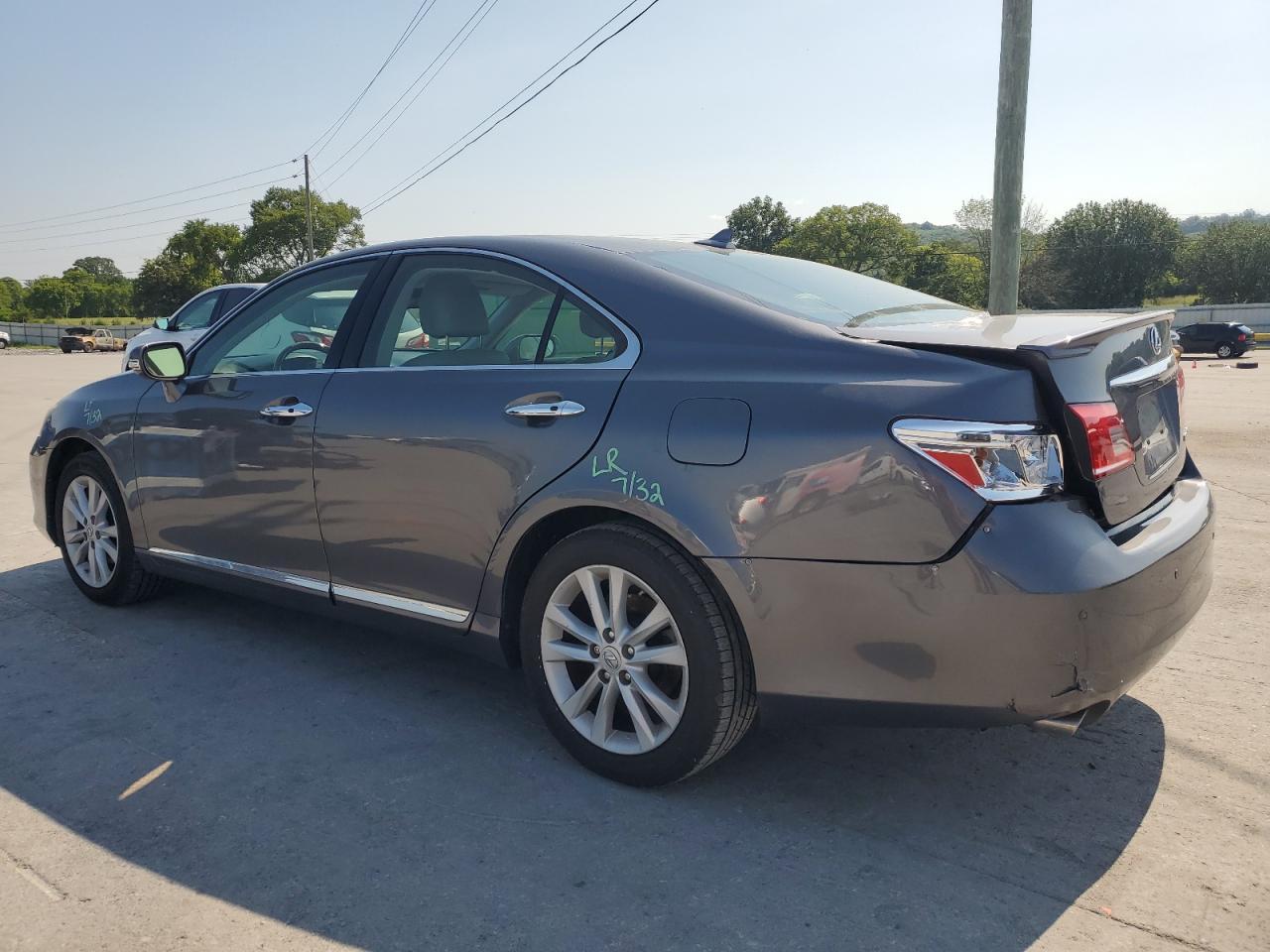 2012 Lexus Es 350 - Image 2