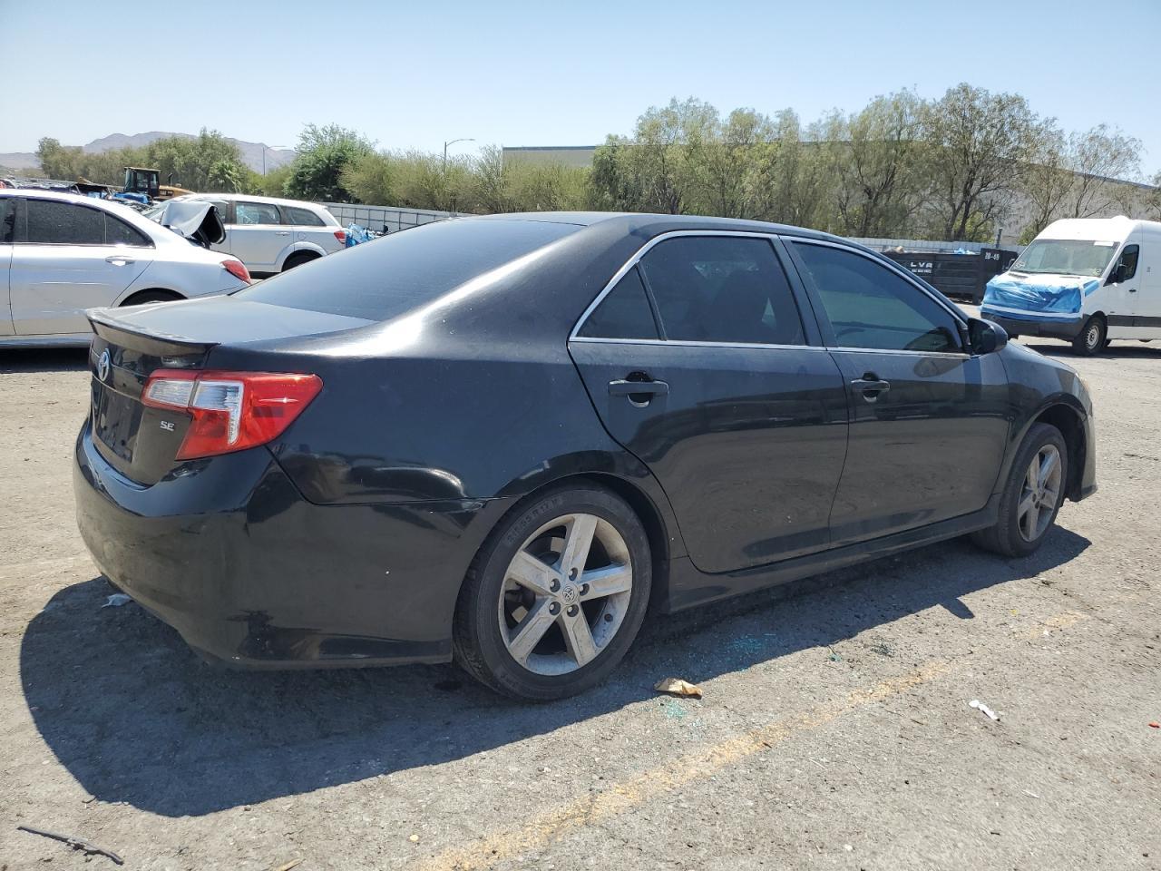 2014 Toyota Camry L - Image 3