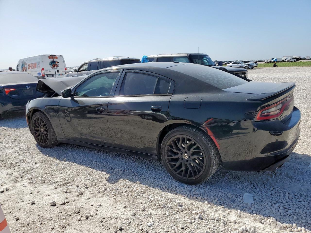 2015 Dodge Charger Se - Image 2