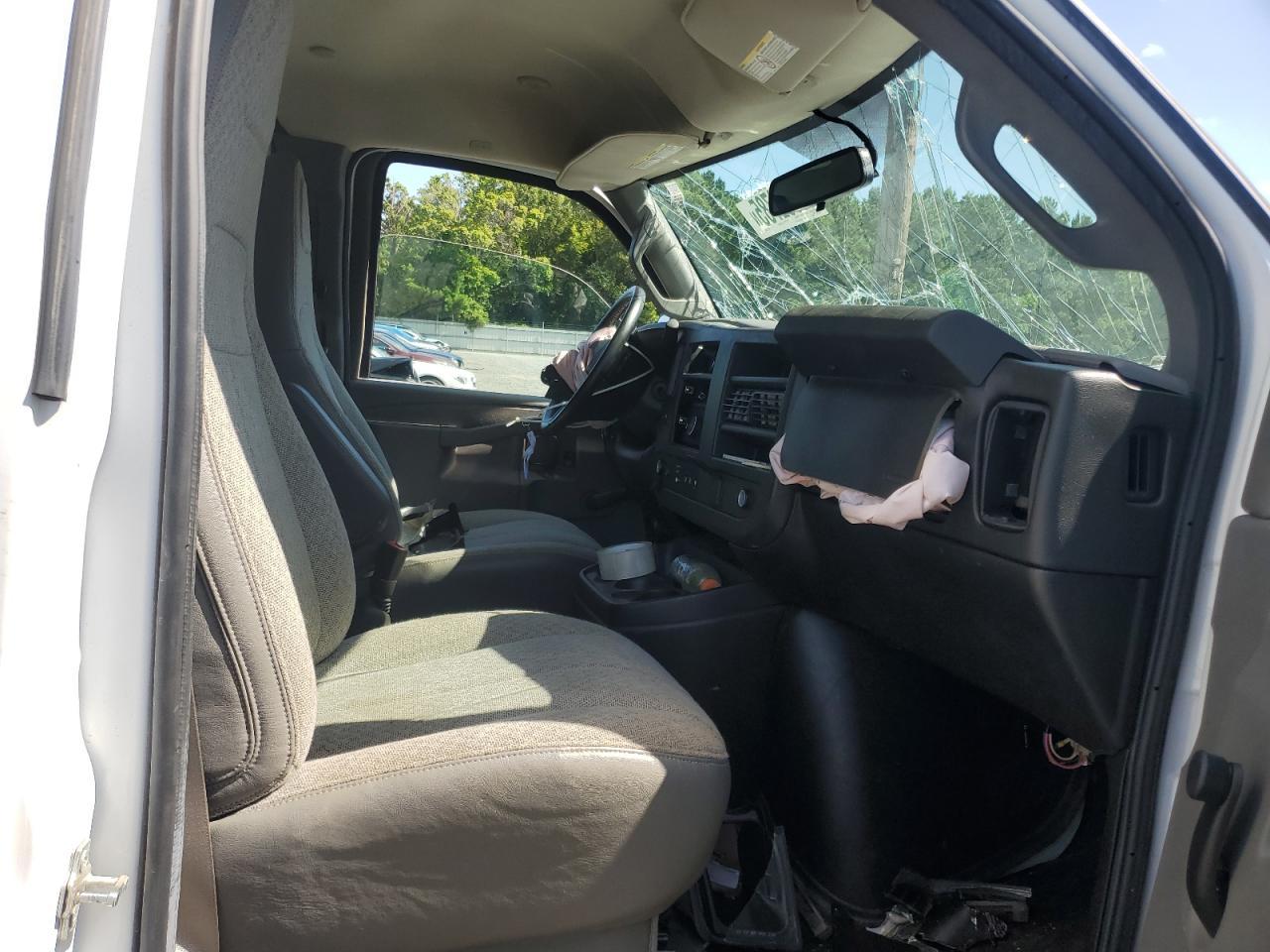 2021 Chevrolet Express G3500 - Фото 7