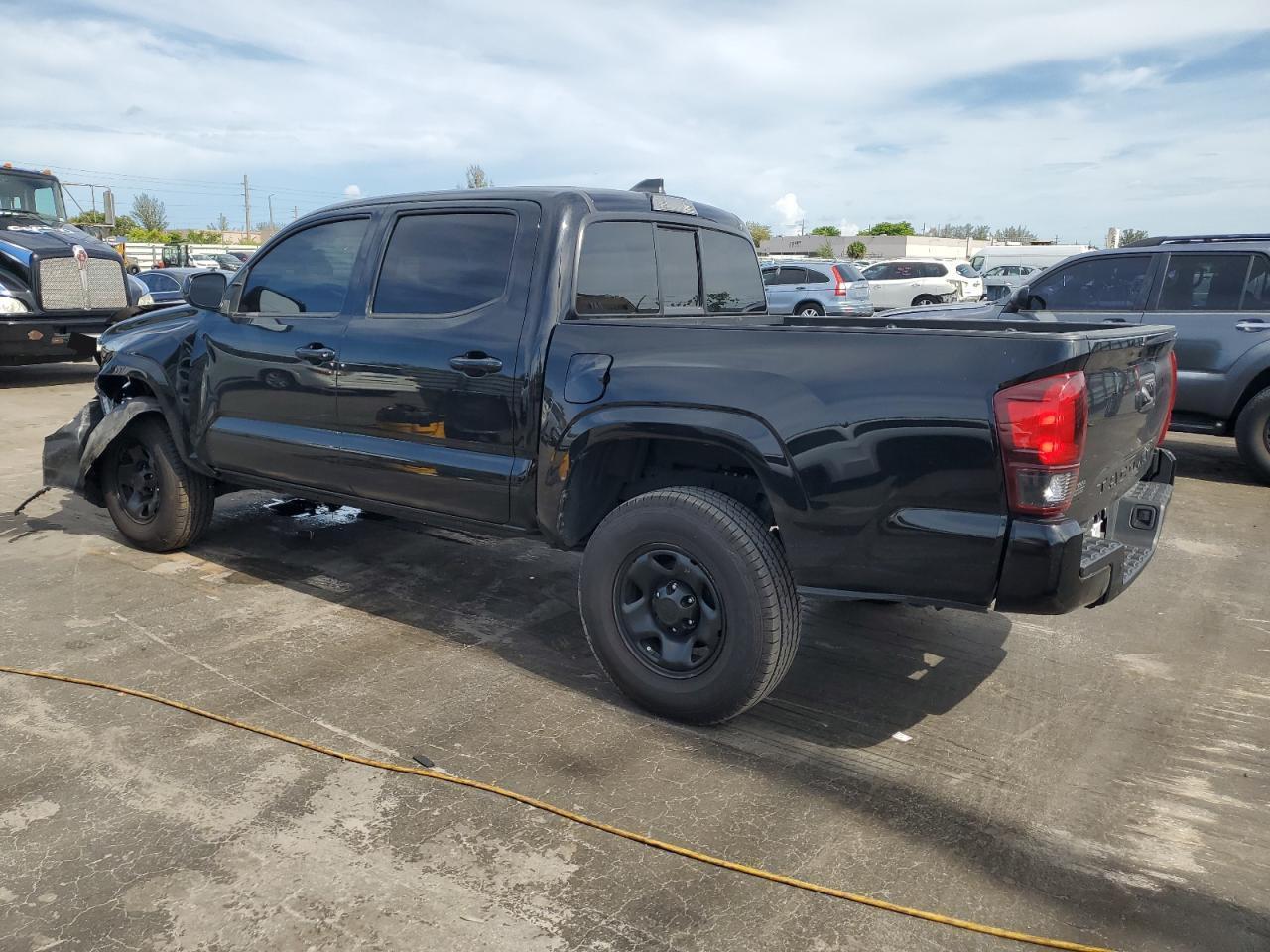 2022 Toyota Tacoma Double Cab - Image 2