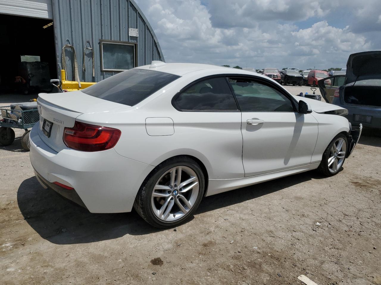 2016 BMW 228 I Sulev - Image 3