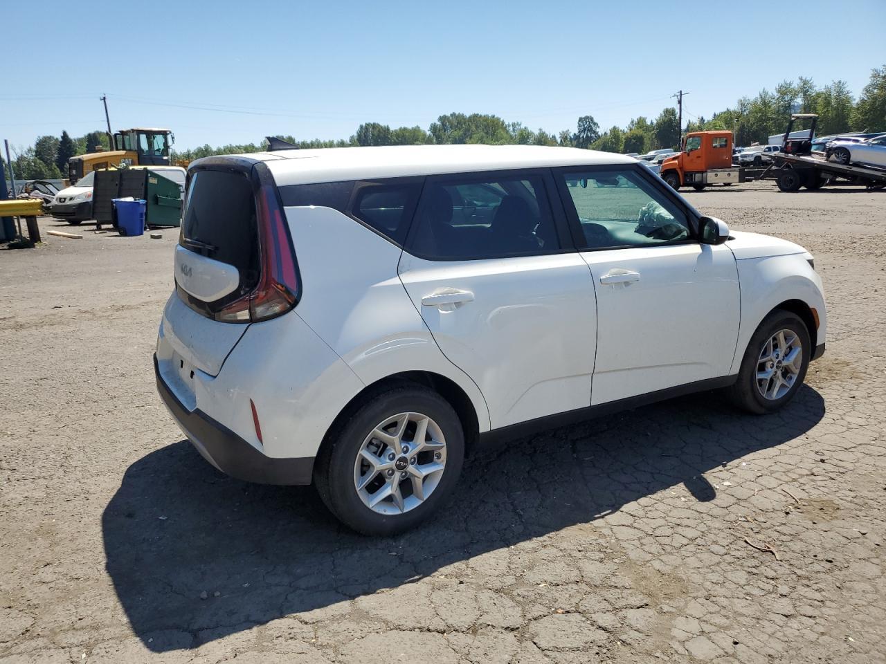 2025 Kia Soul Lx - Image 3