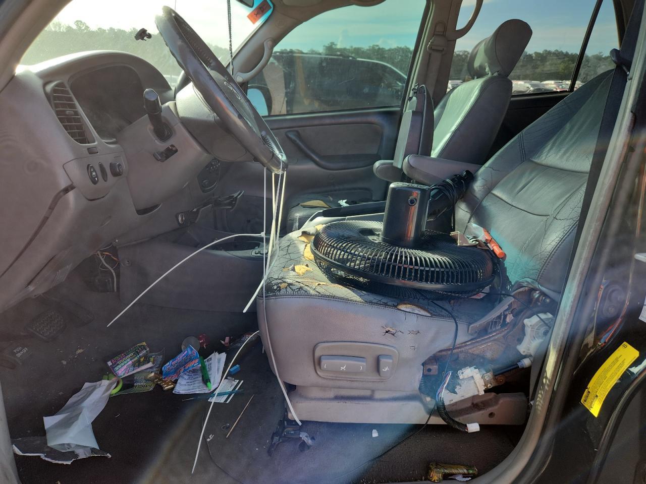 2004 Toyota Sequoia Sr5 - Фото 7