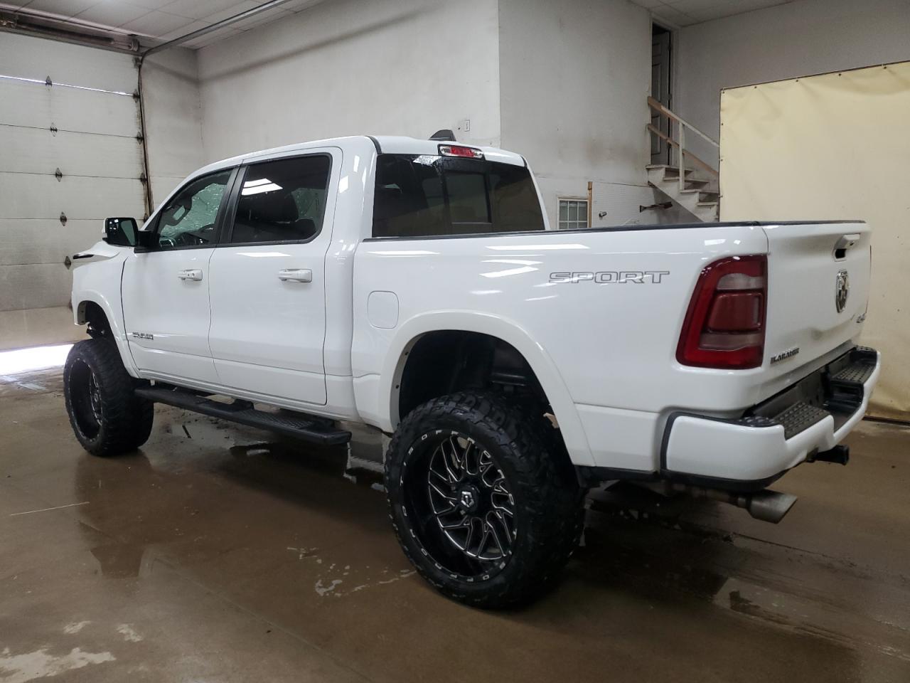 2020 Ram 1500 Laramie - Фото 2