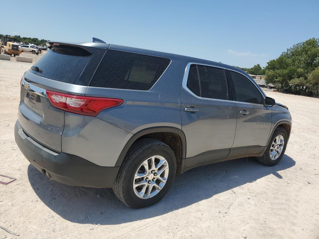 2021 Chevrolet Traverse Ls - Image 3