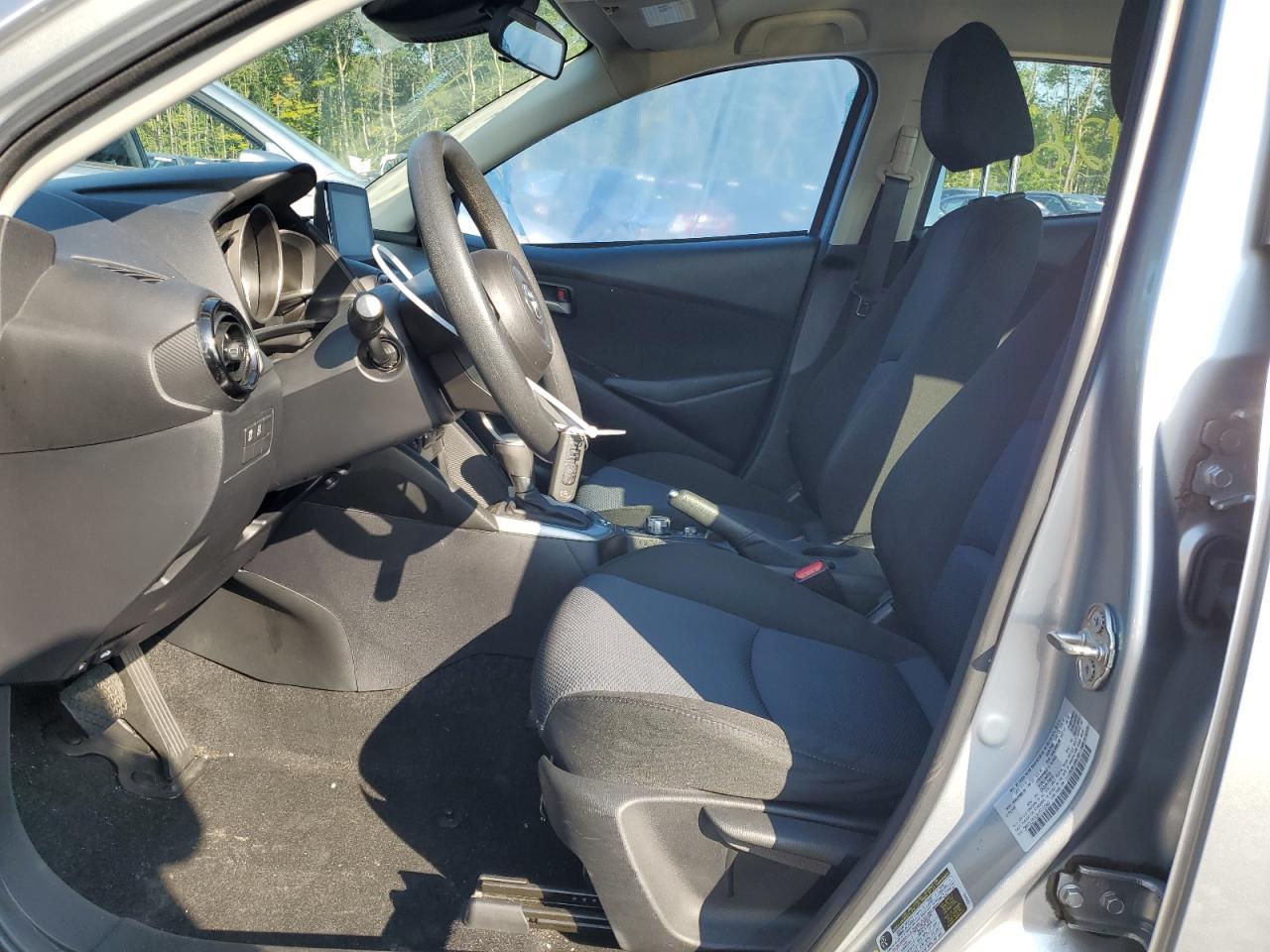 2019 Toyota Yaris L - Image 7