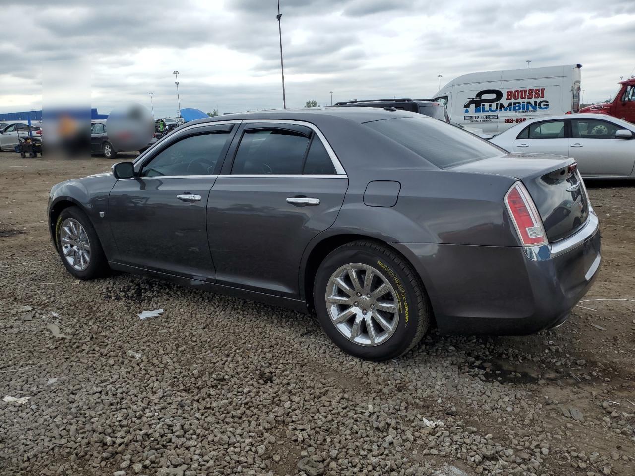 2013 Chrysler 300C - Image 2