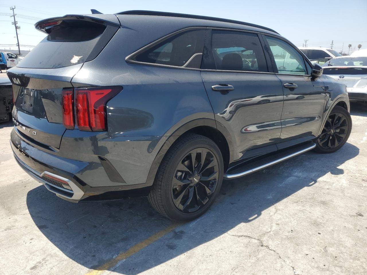 2022 Kia Sorento Sx - Image 3