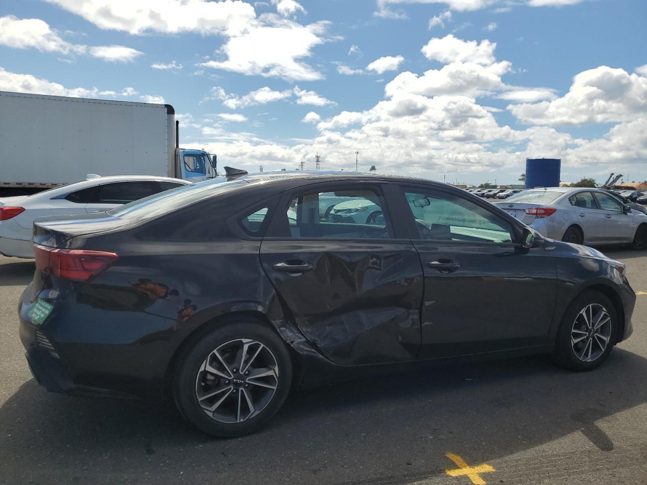 2023 Kia Forte Lx - Фото 3