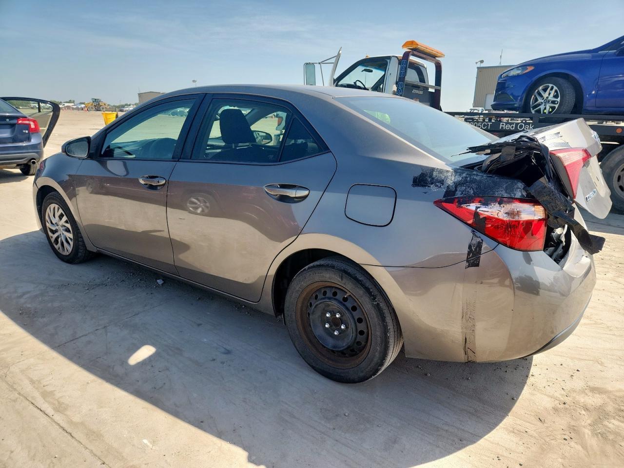 2019 Toyota Corolla L - Фото 2
