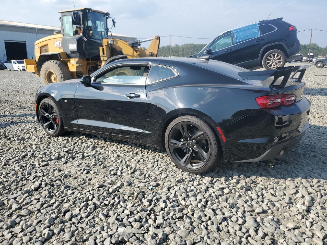 2023 Chevrolet Camaro Lt - Фото 2