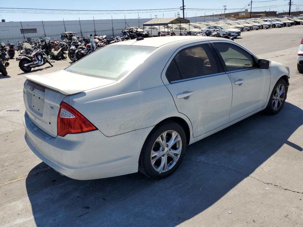 2012 Ford Fusion Se - Image 3