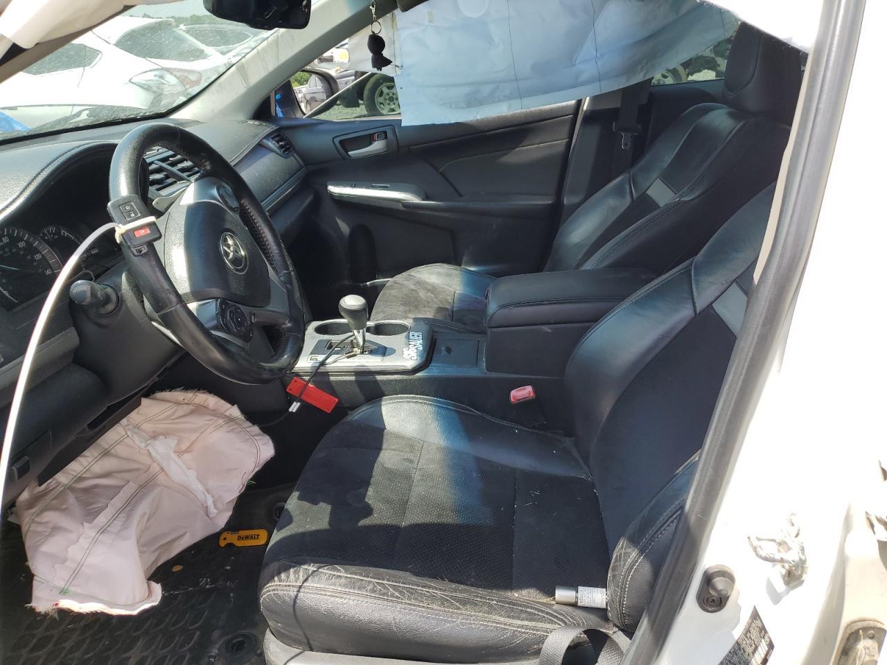 2014 Toyota Camry Se - Фото 7