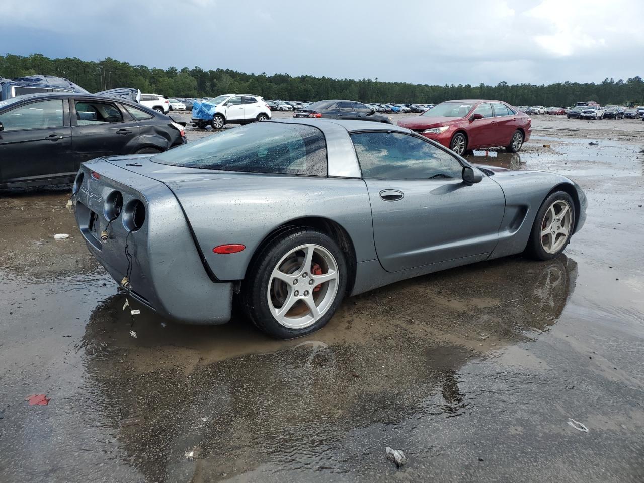 2004 Chevrolet Corvette - Фото 3