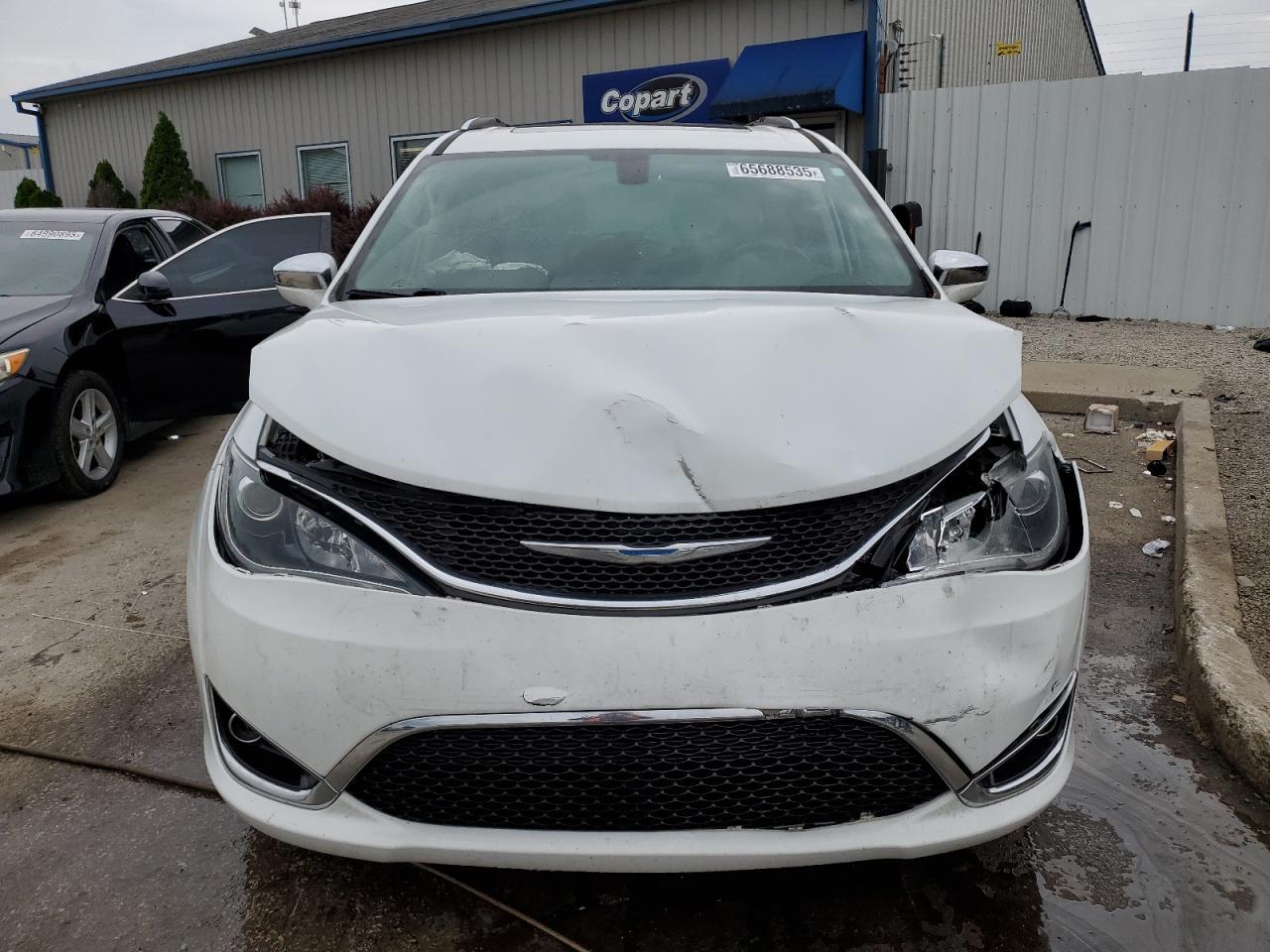 2018 Chrysler Pacifica Limited - Фото 5