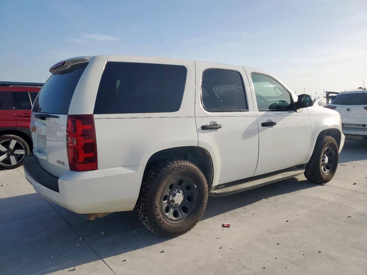 2010 Chevrolet Tahoe C1500 Ls - Image 3