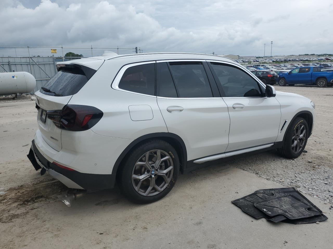 2023 BMW X3 xDrive30I - Image 3