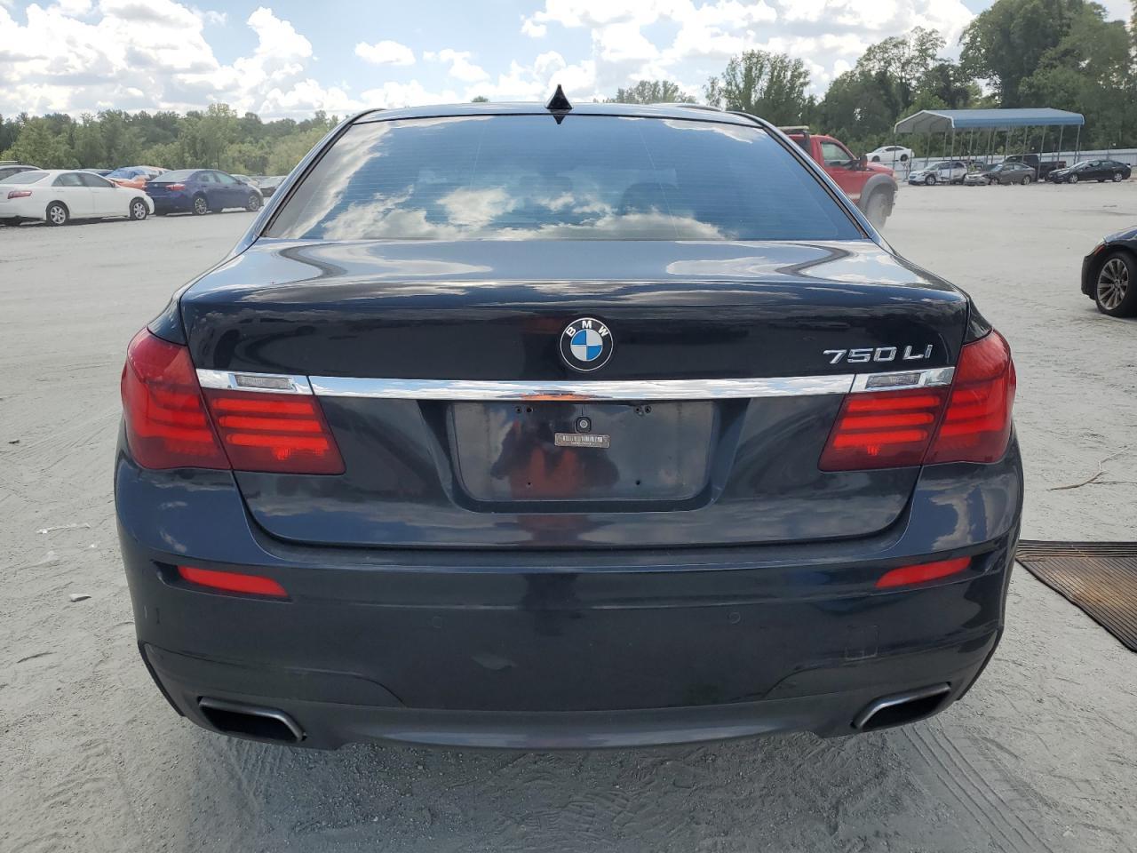 2013 BMW 750 Li - Фото 6