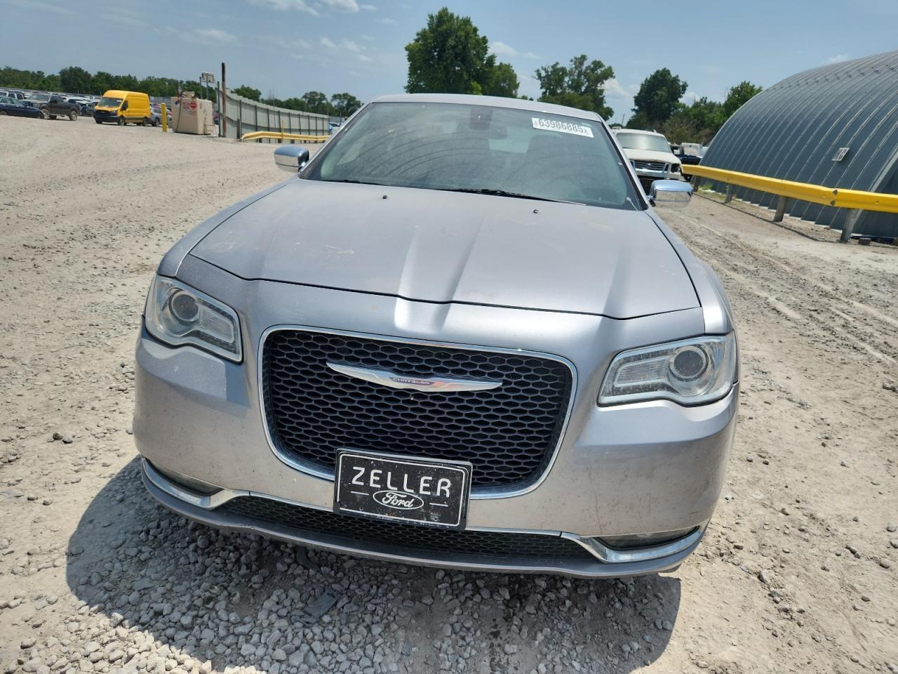 2016 Chrysler 300C - Image 5