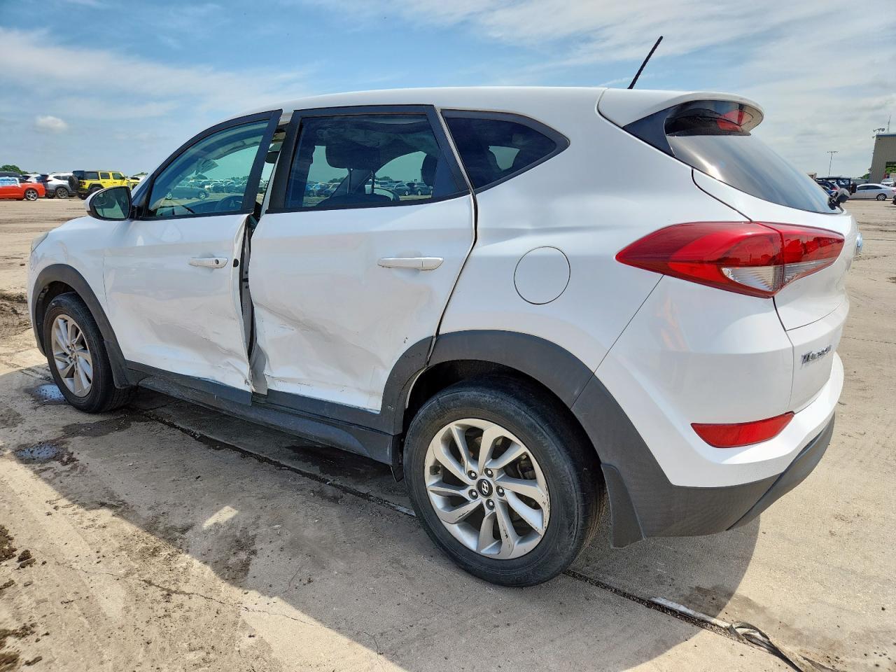 2017 Hyundai Tucson Se - Фото 2