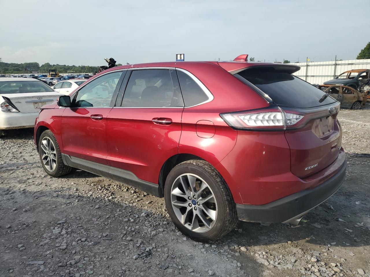 2016 Ford Edge Titanium - Фото 2