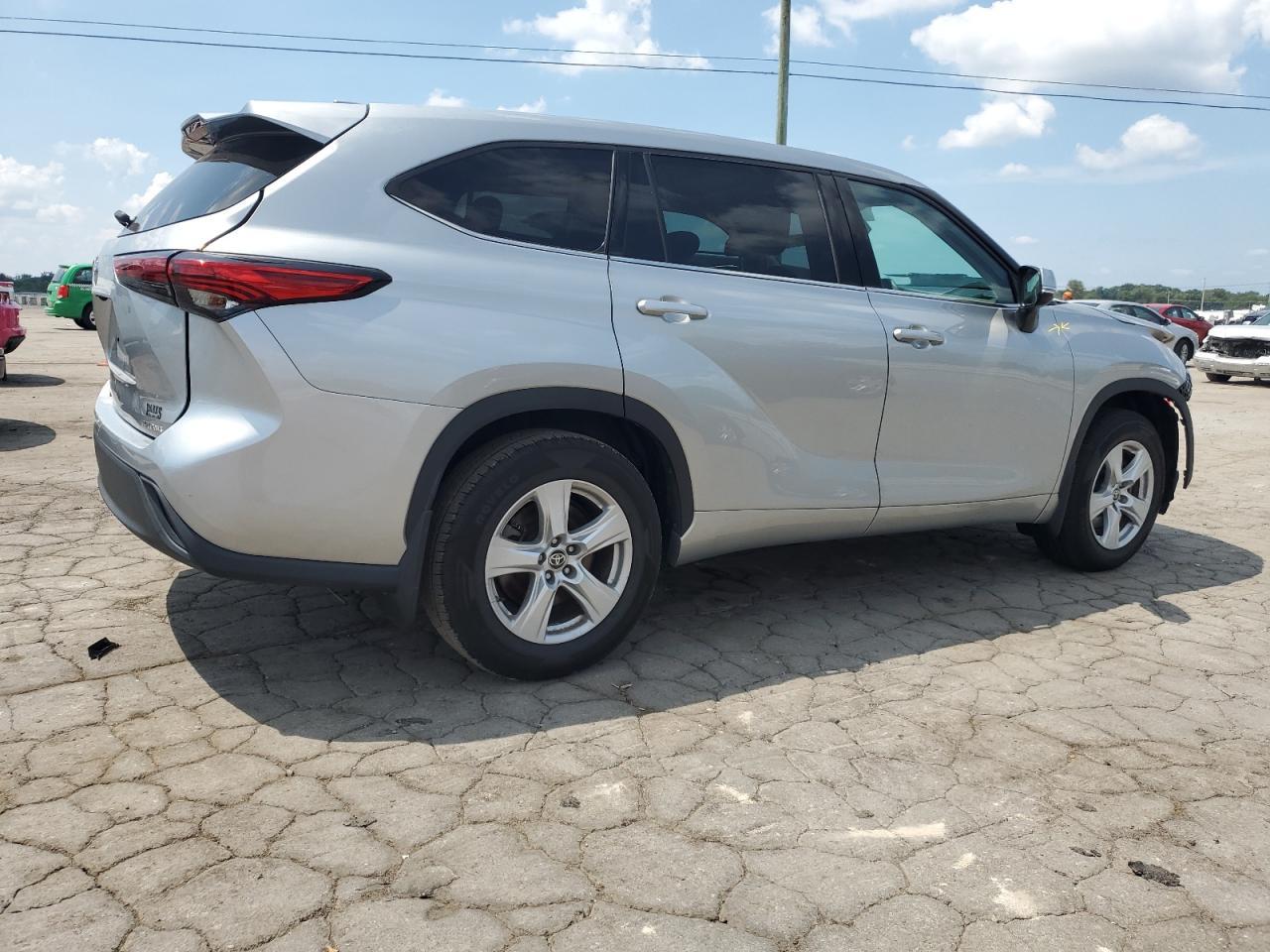 2021 Toyota Highlander L - Фото 3