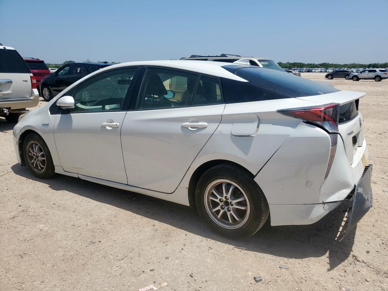 2016 Toyota Prius - Image 2