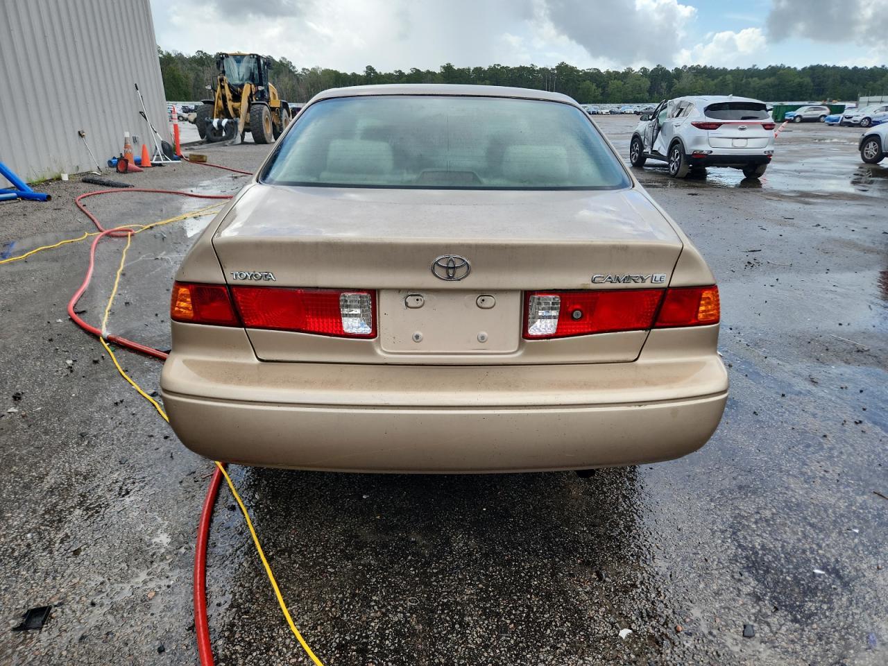 2001 Toyota Camry Ce - Фото 6