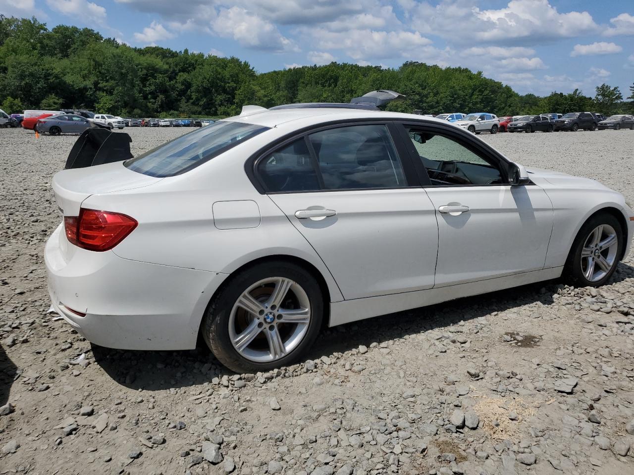 2015 BMW 320 I xDrive - Фото 3