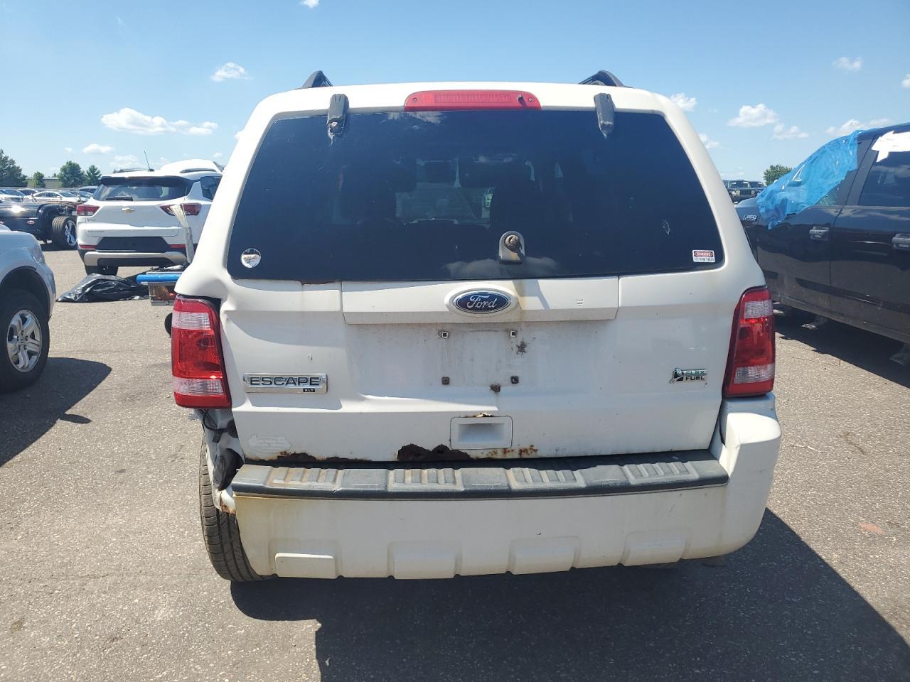 2010 Ford Escape Xlt - Image 6