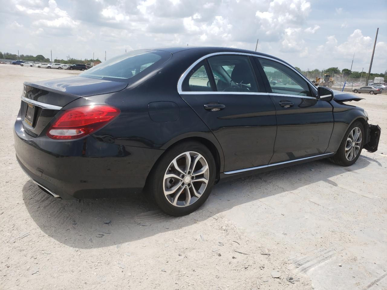 2016 Mercedes-Benz C 300 - Фото 3